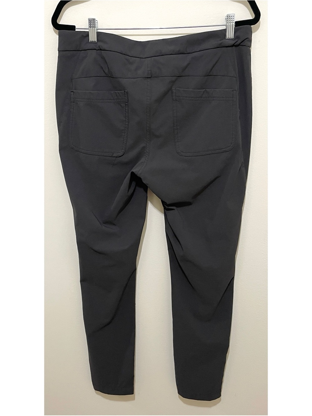 Akira Sleek Charcoal Zip Pocket Active Pants, Size 14 - Picture 7 of 12
